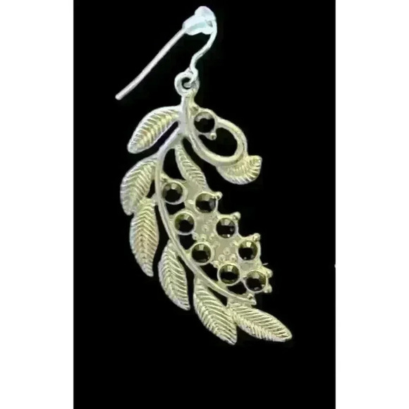 SILVER Branch Leaf Dangle Earring BLACK Stone Accents LIGHTWEIGHT - Picture 4 of 6